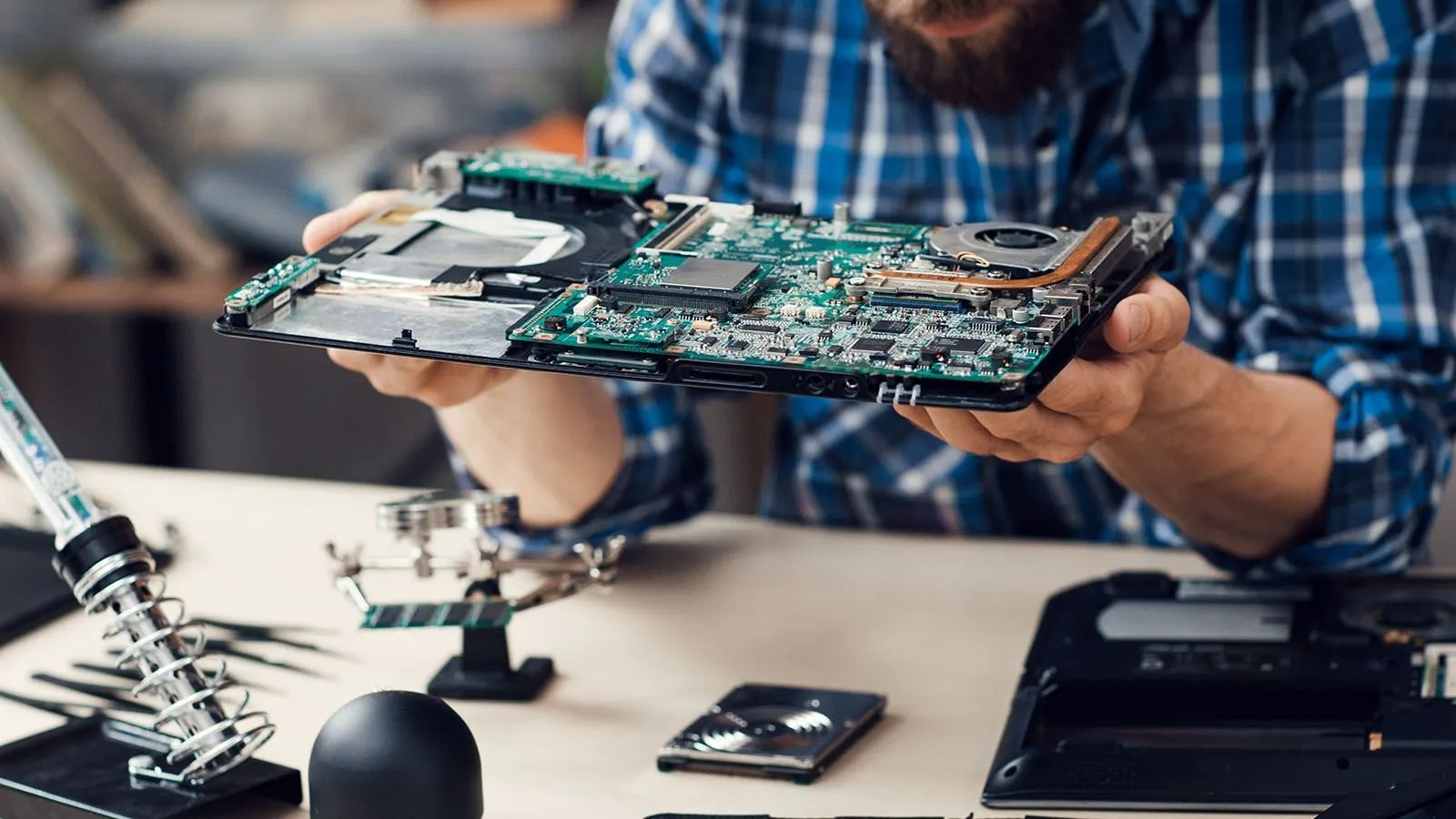 Imgi 47 Allenkeight Electronics Restoration 2 1920w